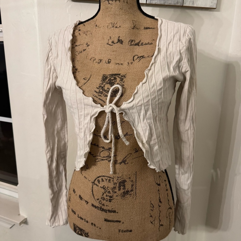 Forever 21 Cream Tie-Front Blouse